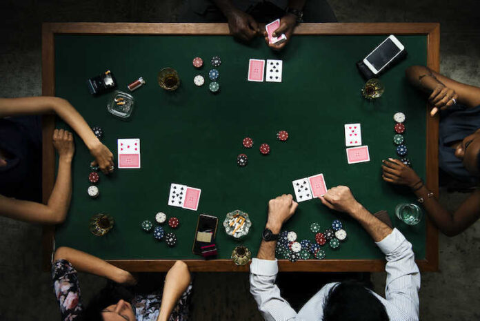 Người chơi cần nắm rõ thuật ngữ trong poker để có quá trình chơi bài hiệu quả.